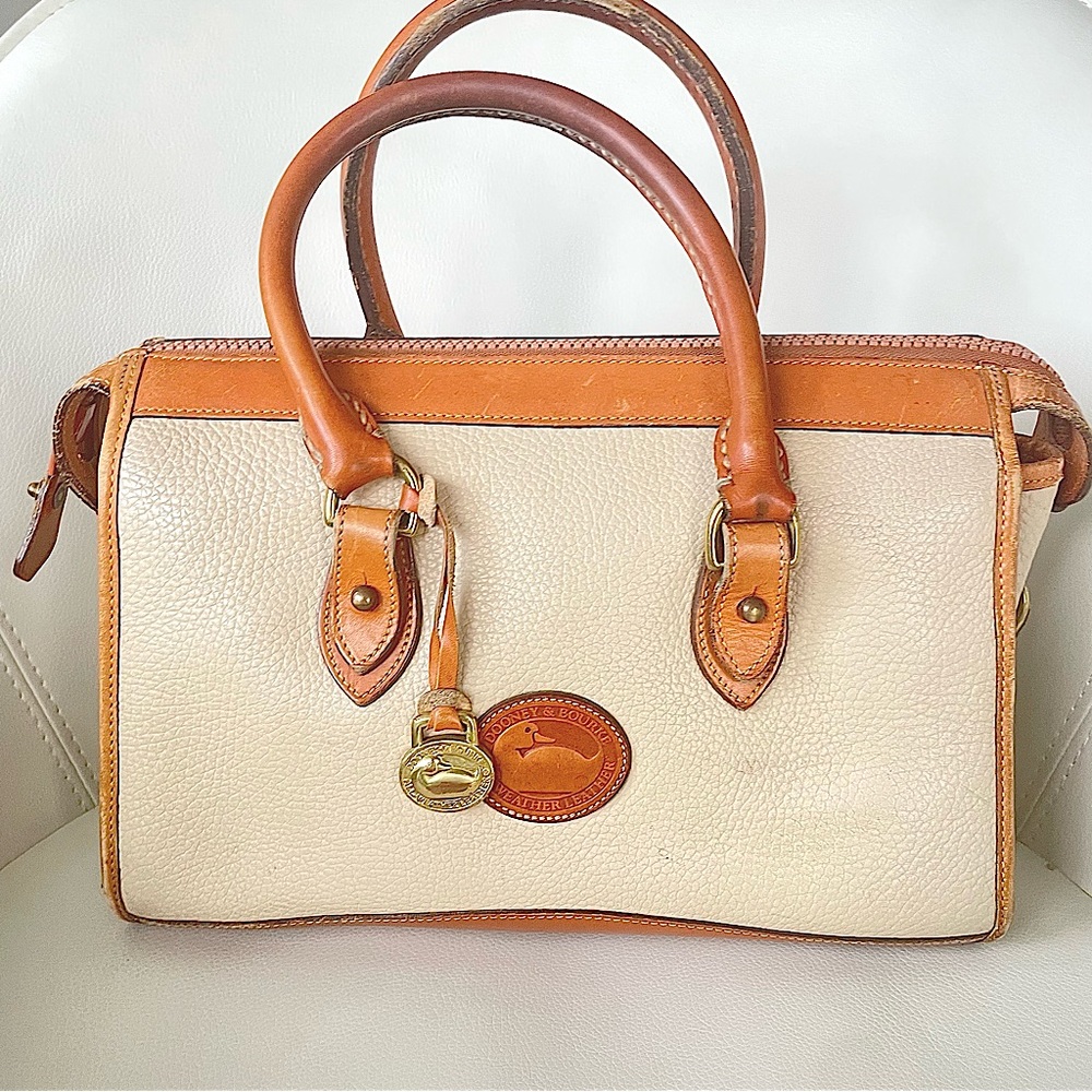 Dooney & Burke Vintage Shoulder Bag ☆ PRICED TO SELL!